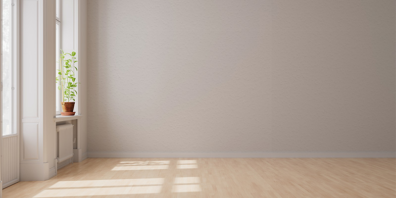 eine mit KefaRid bestrichene weiße Wand ohne Spur von Schimmel