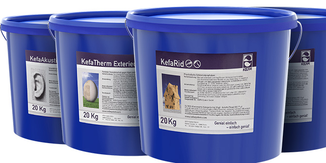 vier Kübel aus dem KefaRid Sortiment aufgereiht